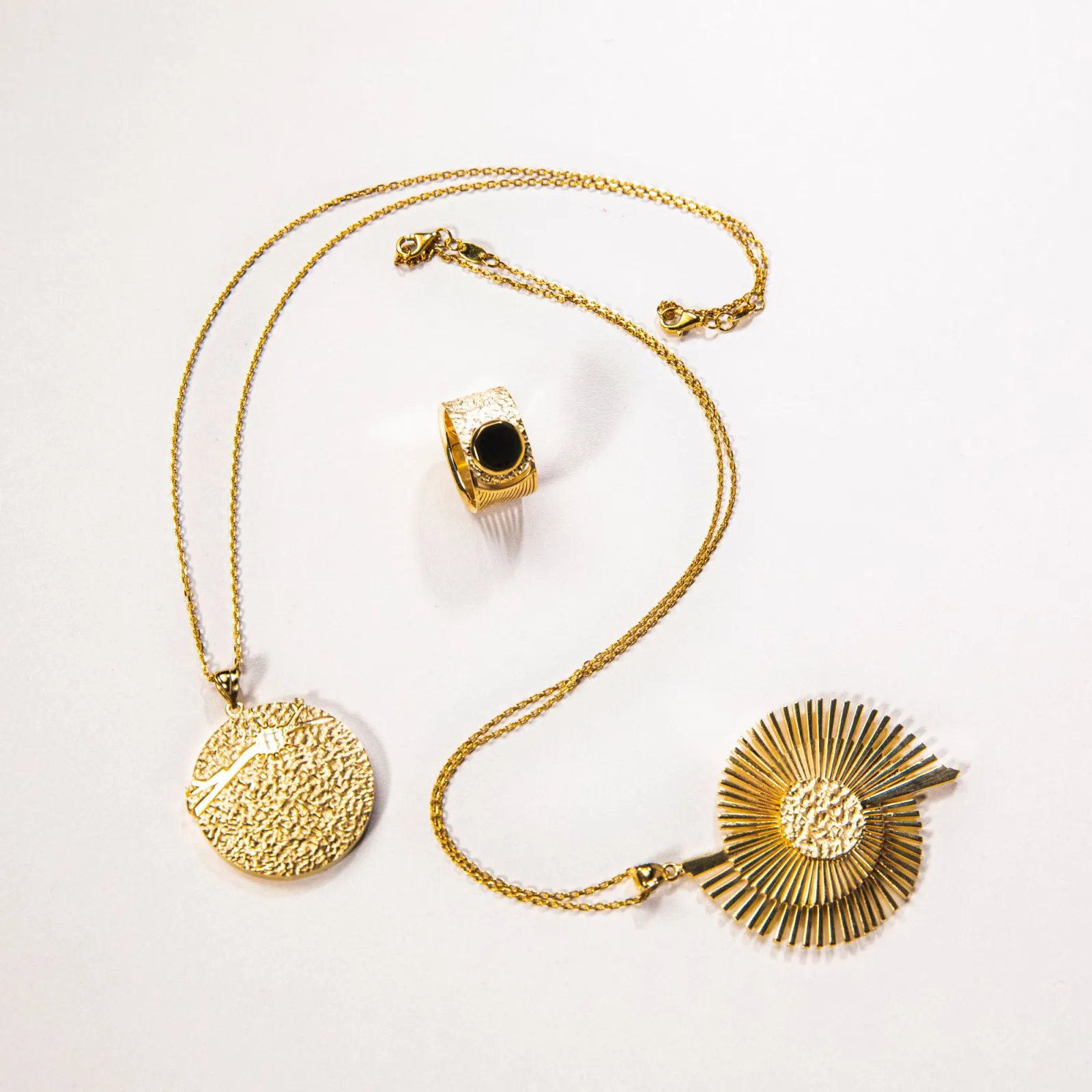 Leela Layered Chain — product view