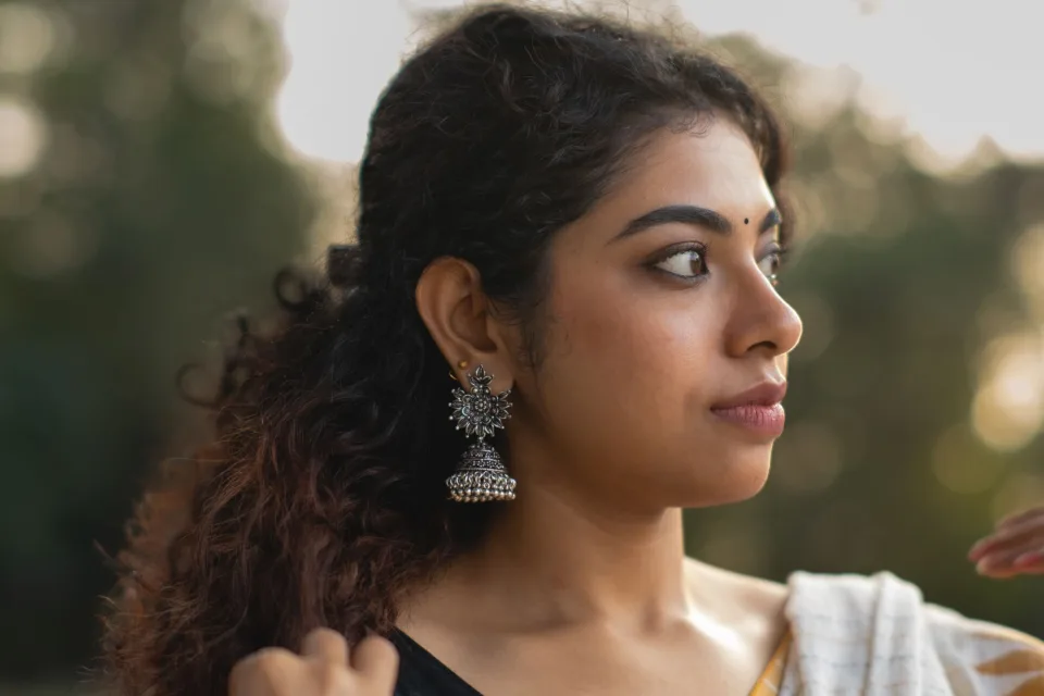 Ayla Hoops — detail